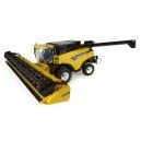UH 4986 New Holland CR9080 Combine Harvester
