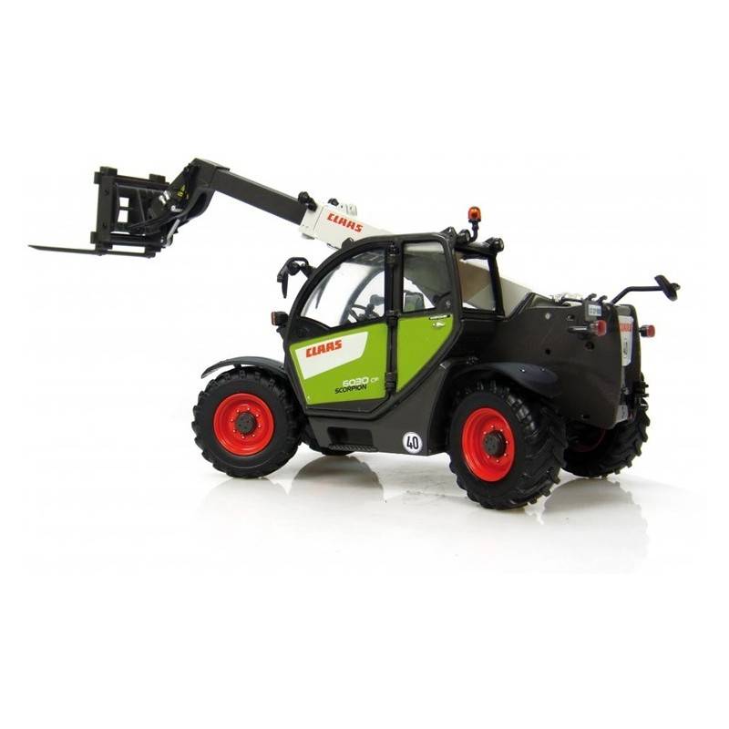 Claas Scorpion 6030 with fork