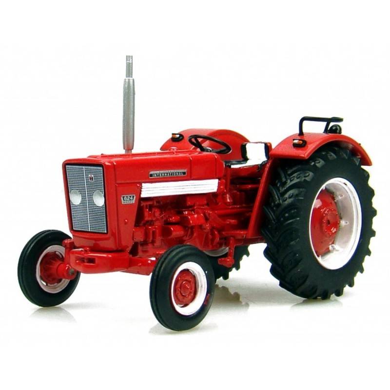 International Harvesters (IH) 624 - 1968 Model Tractor